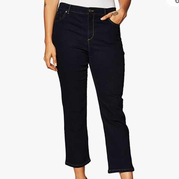 Gloria Vanderbilt Women's Classic Amanda High Rise Tapered Jean - Picture 1 of 11